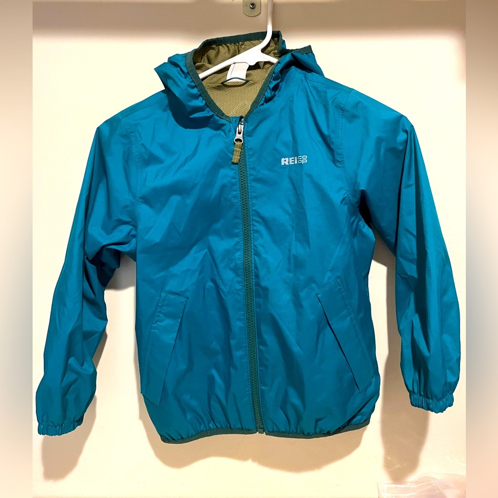 REI Kids Jacket size XS (6/7), teal in color
